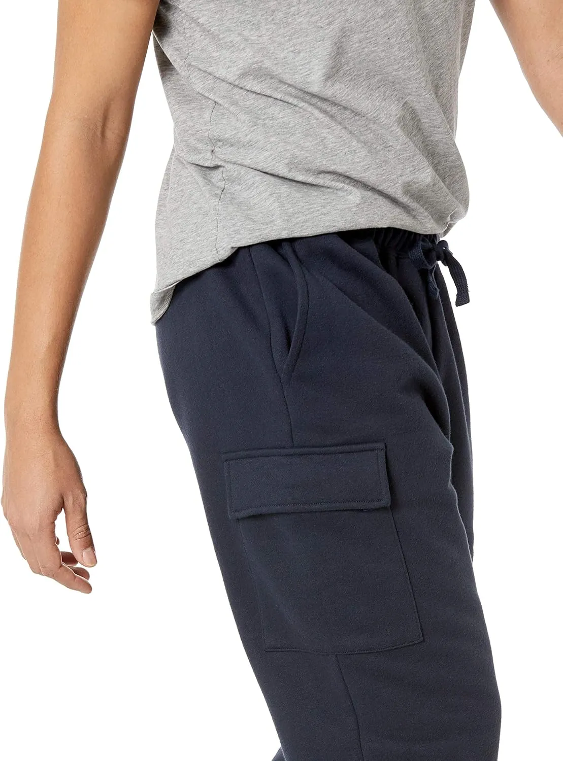 Amazon Essentials Men's Cargo Fleece Sweatpant with Open Hem