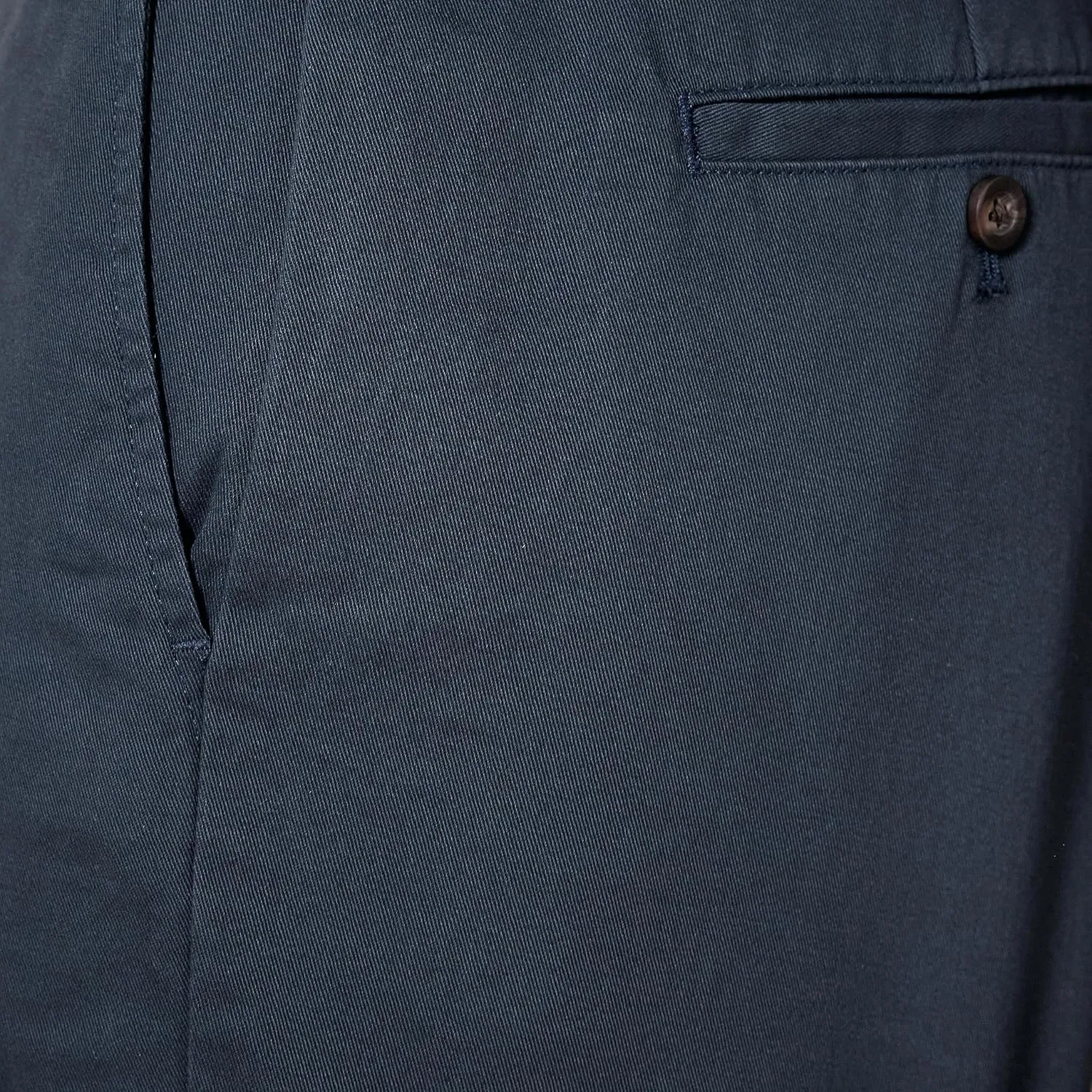 Amazon Essentials Men's Classic-Fit 7" Chino Shorts