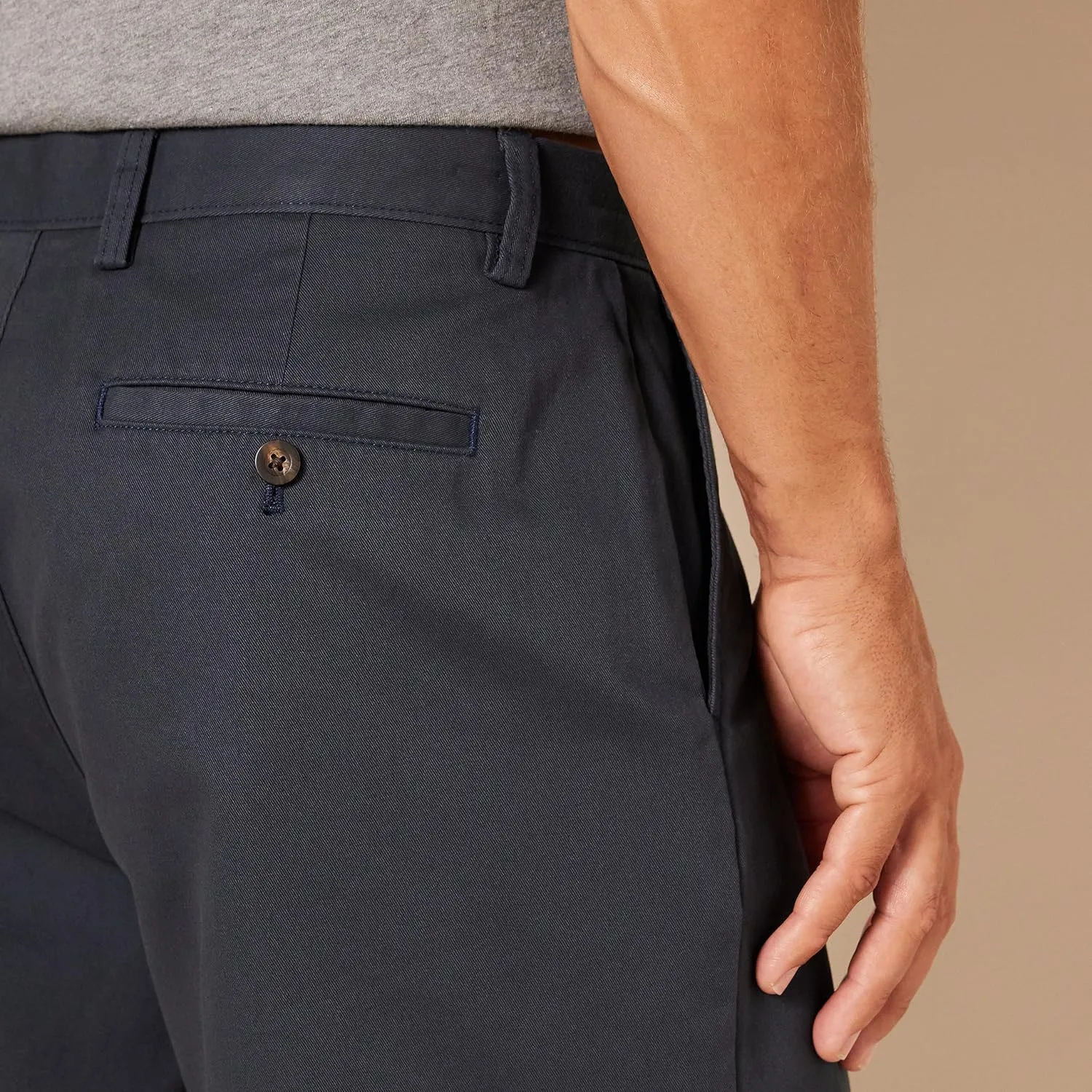 Amazon Essentials Men's Classic-Fit 7" Chino Shorts