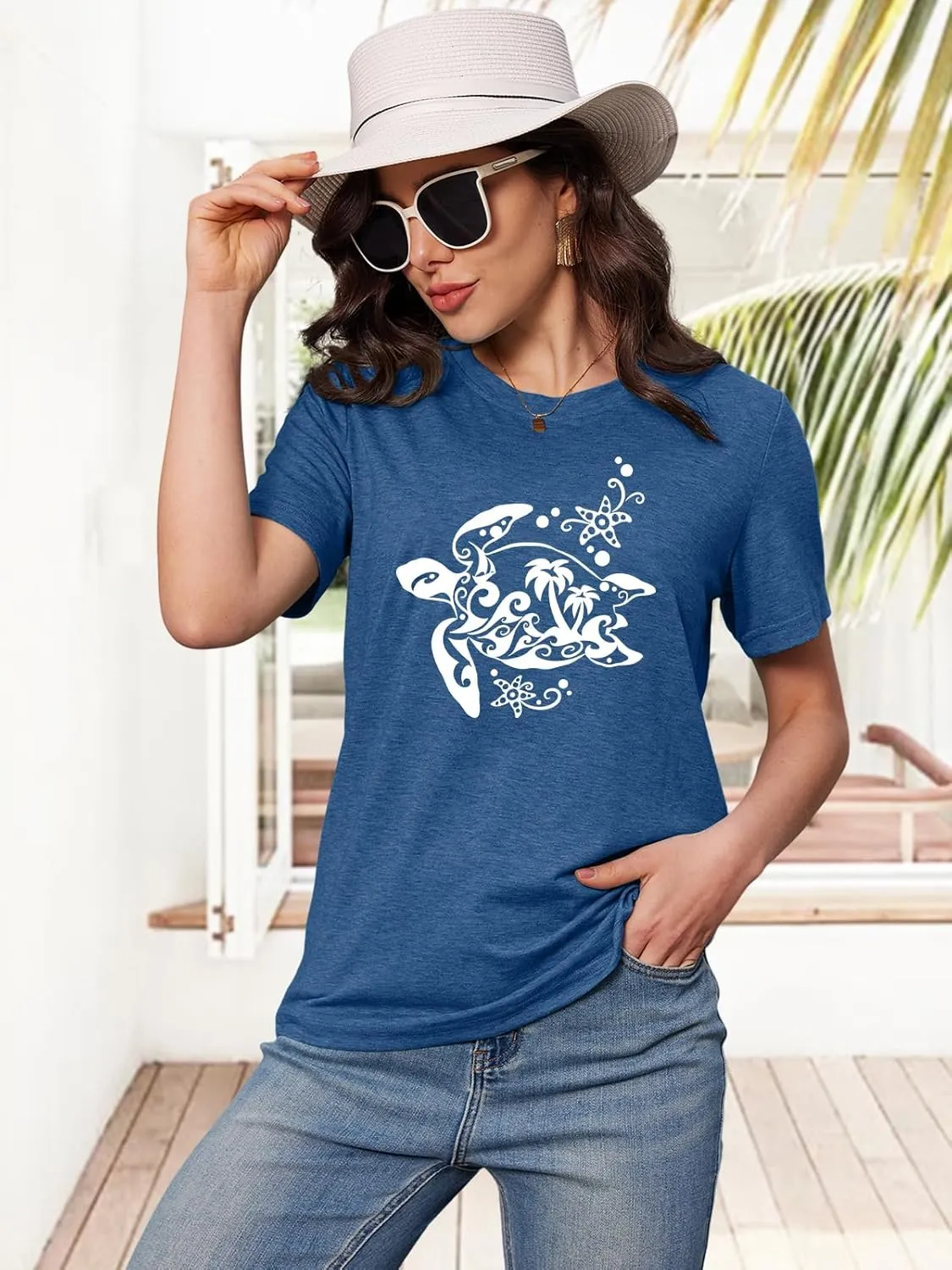 Graphic Tees for Women Vintage Sea Turtle T Shirts Hawaiian Beach Tshirts Summer Casual Short Sleeve Tops