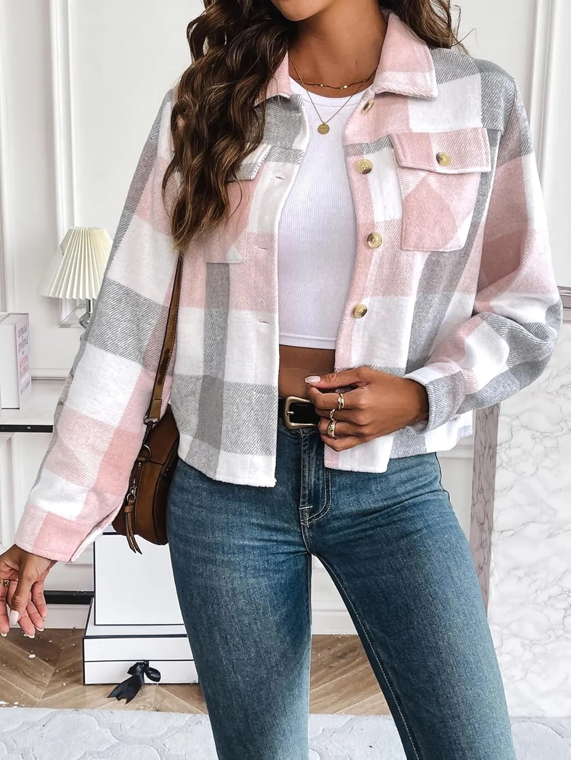 Zeagoo Flannels for Women Cropped Shacket Jacket Fashion Plaid Button Down Shirt 2025 Fall Coat Tops